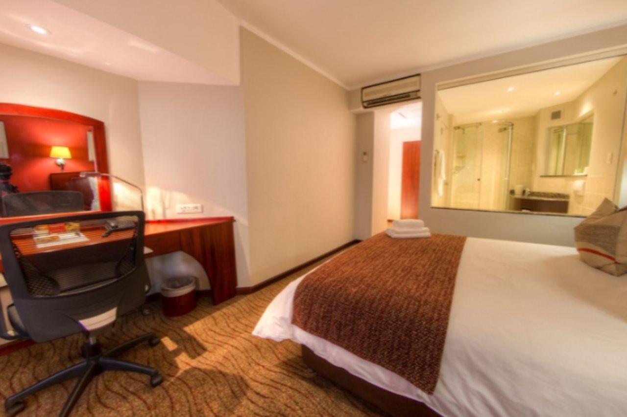 City Lodge Hotel Sandton, Morningside Йоханнесбург Экстерьер фото