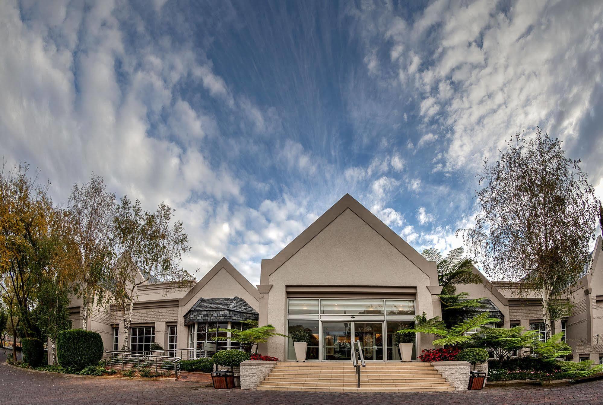 City Lodge Hotel Sandton, Morningside Йоханнесбург Экстерьер фото
