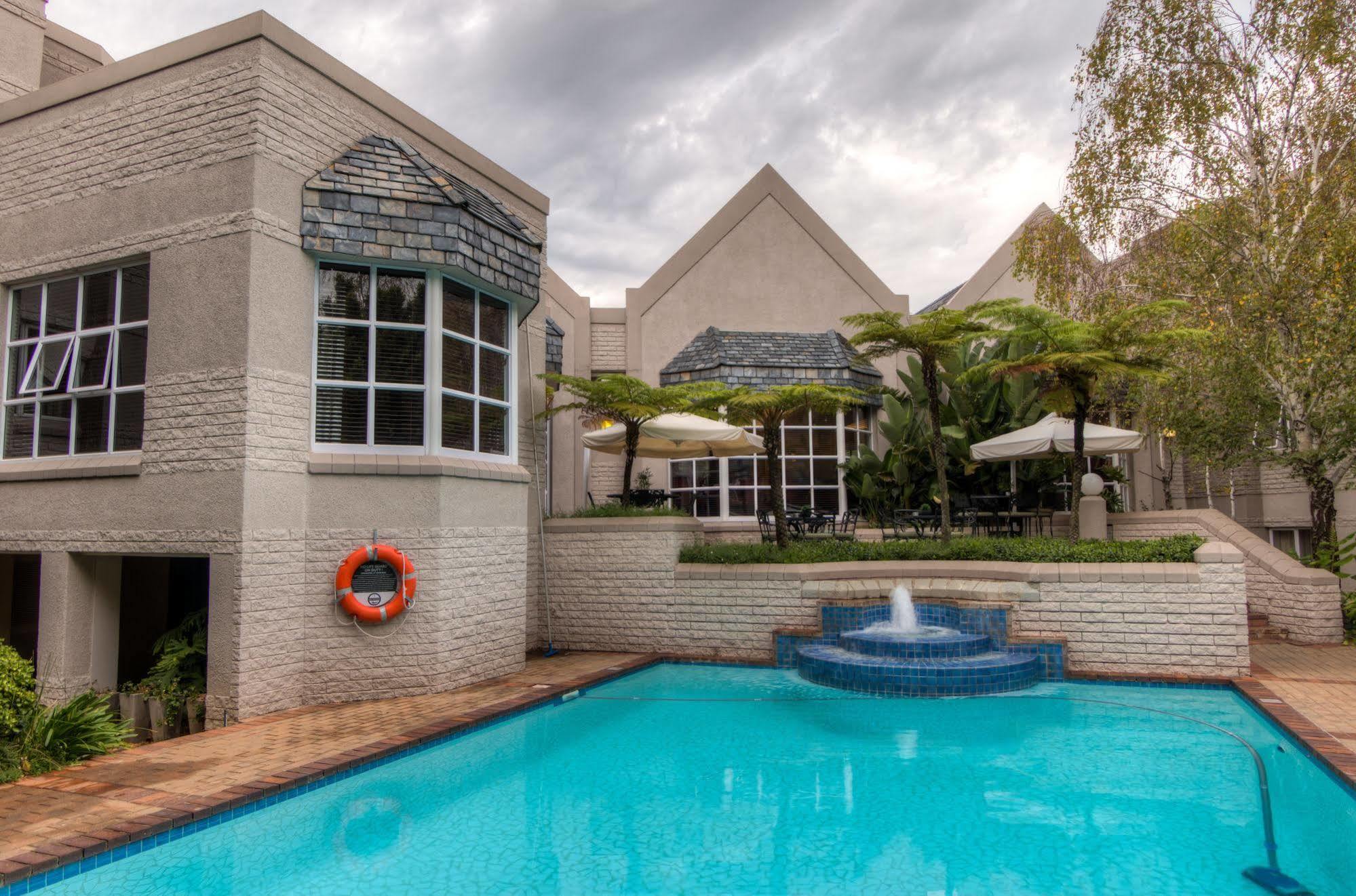 City Lodge Hotel Sandton, Morningside Йоханнесбург Экстерьер фото